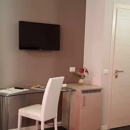 Bed & Breakfast Letizia 2*